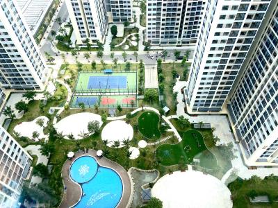 Cho thuê căn hộ tầng cao Vinhomes Grand Park, view sông và thành phố.