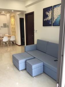 phòng khách Bán căn hộ Saigon South Residence 2 phòng ngủ và 2 phòng tắm, tầng trung, diện tích 74m2