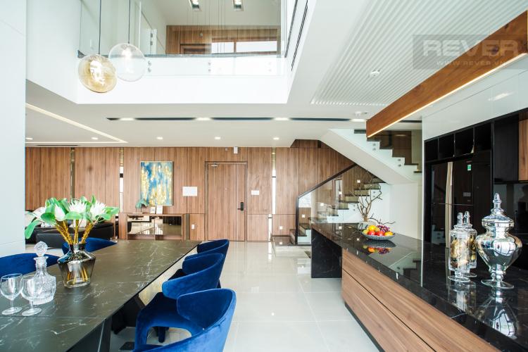 Phòng ăn và bếp Penthouse Jamila Khang Điền Bán Penthouse Jamila Khang Điền 3PN, diện tích 243m2, thiết kế thông tầng, đầy đủ nội thất cao cấp, view sông và thành phố