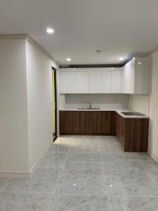 Nhà bếp căn hộ Homyland 3 Bán căn hộ Homyland 3 Riverside tầng thấp, đầy đủ nội thất.