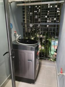 Lô gia Vinhomes Grand Park Quận 9 Căn hộ Vinhomes Grand Park ban công đón view nội khu yên tĩnh.