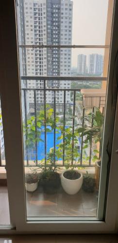 View căn hộ The Park Residence Bán căn hộ The Park Residence 2 phòng ngủ thuộc tầng cao, diện tích rộng rãi 59m2, không có nội thất.