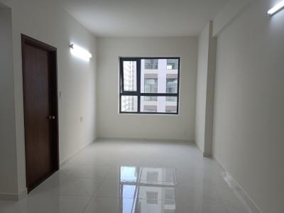 Phòng khách căn hộ Green River, Quận 8 Căn hộ Green River hướng ban công Đông Nam, view nội khu.