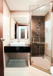 Phòng Tắm Cho thuê căn hộ Sunrise Riverside 2PN, hướng Nam, đầy đủ nội thất, view hồ bơi