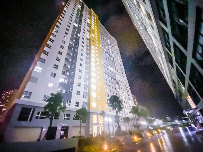 Chung cư Diamond Riverside, Quận 8 Căn hộ Diamond Riverside nội thất cơ bản, tầng cao đón gió mát.
