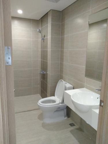 Toilet Vinhomes Grand Park Quận 9 Căn hộ Vinhomes Grand Park tầng trung, nội thất cơ bản.