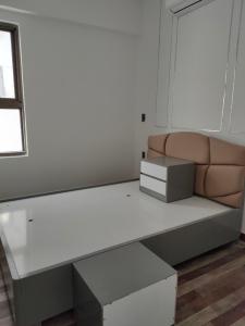 phòng ngủ nhỏ Cho thuê căn hộ Saigon South Residence 2 phòng ngủ tầng trung, diện tích 65m2, đầy đủ nội thất