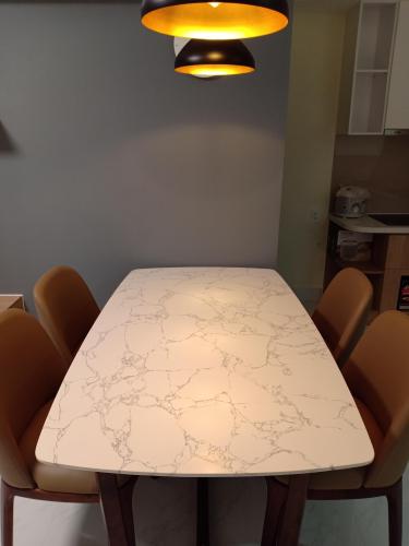 Không gian nhà bếp căn hộ Saigon South Residence Căn hộ Saigon South Residences tầng thấp, đầy đủ nội thất