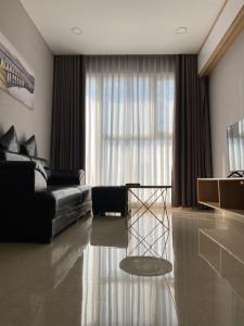 Phòng khách , Căn hộ The Golden Star , Quận 7 Căn hộ chung cư The Golden Star tầng 16 view thoáng mát, đầy đủ nội thất.