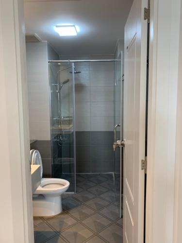 Phòng tắm căn hộ Saigon South Residence Bán căn hộ đầy đủ nội thất Saigon South Residence view sông thoáng mát.