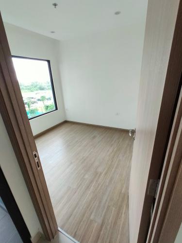 Phòng ngủ Vinhomes Grand Park Quận 9 Căn hộ Vinhomes Grand Park tầng trung nội thất cơ bản, view thành phố và sông.