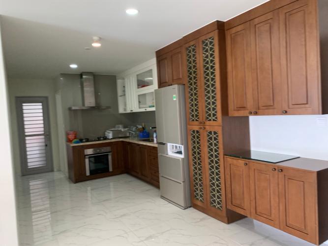 Phòng khách căn hộ SCENIC VALLEY Bán căn hộ Scenic Valley 2 phòng ngủ thuộc tầng thấp, diện tích 110.5m2, nội thất cơ bản