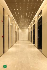 Hành lang khu căn hộ SAIGON SOUTH RESIDENCE Bán căn hộ Saigon South Residence 2PN, tầng cao, diện tích 71m2, view sông, bàn giao thô