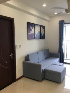 phòng khách Bán căn hộ Saigon South Residence 2 phòng ngủ và 2 phòng tắm, tầng trung, diện tích 74m2