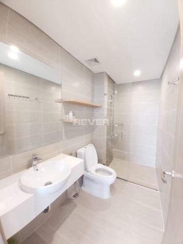 Toilet Vinhomes Grand Park Quận 9 Căn hộ Vinhomes Grand Park tầng cao, view sông trữ tình thoáng mát.