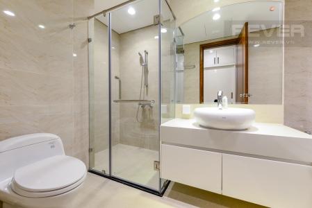 phòng tắm 1 Căn góc Vinhomes Central Park tầng cao C1 view trực diện sông