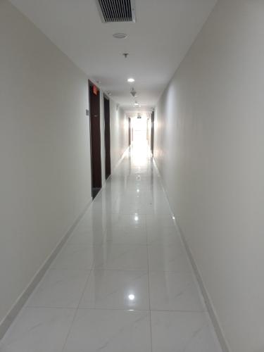 Hành lang chung cư Green River, Quận 8 Căn hộ Green River hướng ban công Đông Nam, view nội khu.