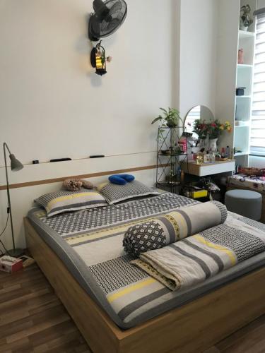  Bán căn hộ Florita diện tích 69m2 gồm 2 phòng ngủ, ban công hướng Đông, tầng trung, đầy đủ nội thất