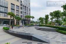 The Sun Avenue - hkt6948.jpg