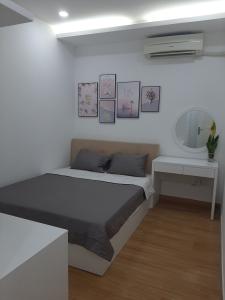 Nội thất phòng ngủ căn hộ Sky Garden 3 Căn hộ Sky Garden 2 phòng ngủ thiết kế hiện đại, view thành phố.