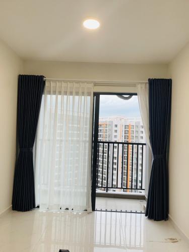 Phòng khách Safira Khang Điền, Quận 9 Căn hộ Safira Khang Điền tầng trung, cửa chính hướng Đông Nam.