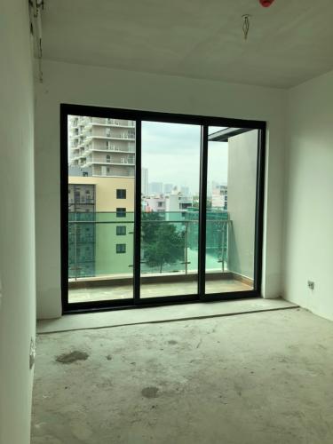 Căn hộ Feliz En Vista Căn hộ Feliz En Vista tầng trung, ban công cửa kính lớn đón gió.