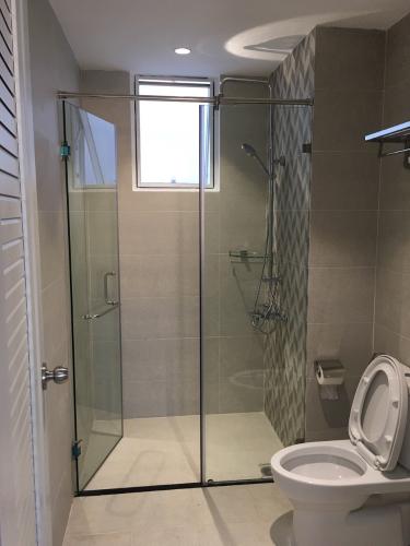 Toilet căn hộ Sunrise Riverside Cho thuê căn hộ Sunrise Riverside tầng trung, diện tích 83m2 - 2 phòng ngủ, đầy đủ nội thất