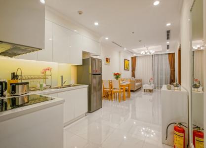 Phòng ăn và bếp officetel Vinhomes Central Park Bán officetel Vinhomes Central Park 1PN, diện tích 53m2, đầy đủ nội thất, view Landmark 81