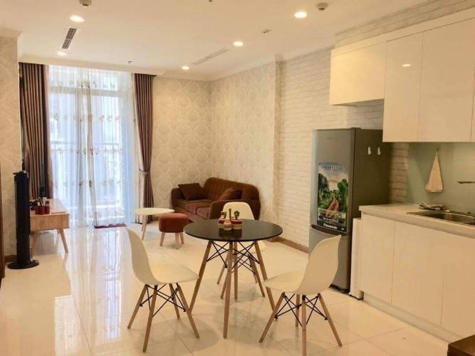 Bán căn hộ Vinhomes Central Park 1PN, đầy đủ nội thất, view nội khu