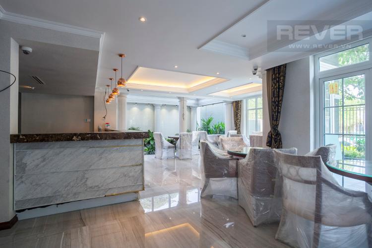 Phòng khách biệt thự Nhà Bè Bán hoặc cho thuê biệt thự KDC Kim Long, Nhà Bè, diện tích đất 10x21m, đầy đủ nội thất cao cấp, cửa hướng Nam