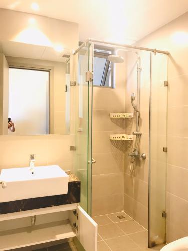 Nhà tắm  căn hộ The Gold View Bán căn hộ The Gold View nội thất cơ bản, view sông và thành phố.