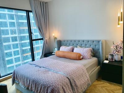 Phòng ngủ Feliz En Vista Căn hộ Feliz En Vista tầng cao, view nội khu hồ bơi.