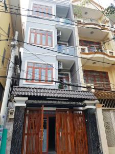 Bán nhà hẻm Q. Bình Thạnh, đầy đủ nội thất, sổ hồng chính chủ.