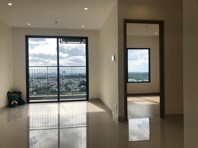 Căn hộ Vinhomes Grand Park cửa hướng Đông Bắc, view thành phố và sông mát mẻ