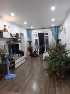 Phòng khách Thái An Apartment, Quận 12 Căn hộ Thái An Apartment ban công hướng Đông, đầy đủ nội thất.