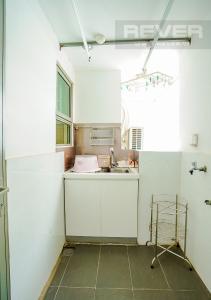 Lô Gia Cho thuê căn hộ Riviera Point 2PN, tầng cao, đầy đủ nội thất, view sông thoáng mát