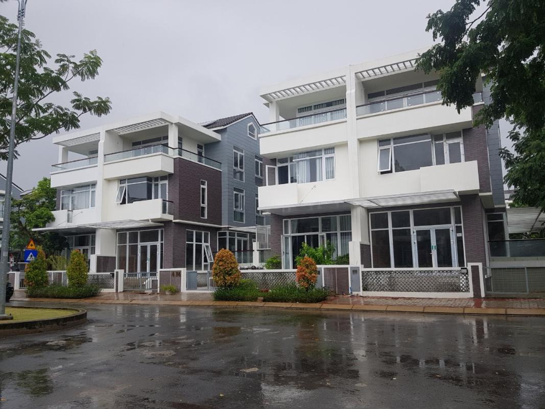 B78D986C-81D4-462D-902E-2A359366443D Bán biệt thự 4 tầng thuộc KĐT Jamona City Quận 7, diện tích đất 140m2, ngang 7m, bàn giao thô