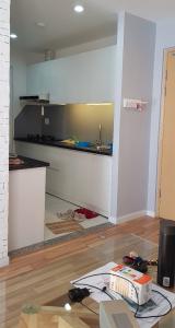  Phòng bếp căn hộ City Gate Căn hộ City Gate tầng cao nội thất đầy đủ, view nội khu hồ bơi.