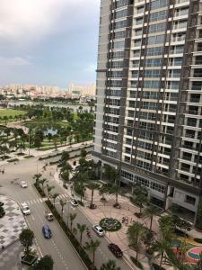View Vinhomes Central Park Căn hộ Vinhomes Central Park ban công hướng Nam, view đón gió.