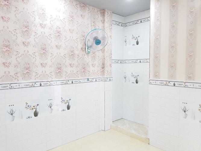 Phòng ngủ nhà phố Cây Sung, Quận 8 Nhà phố quận 8 hẻm xe hơi, sổ hồng riêng, nội thất cơ bản.