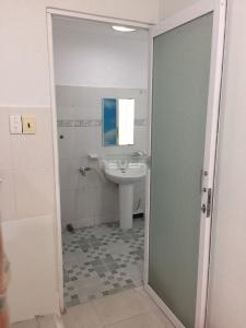 Căn hộ chung cư B1 Trường Sa, Bình Thạnh Căn hộ chung cư B1 Trường Sa, nội thất cơ bản, view thoáng mát.