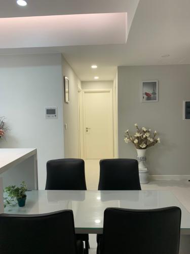 Phòng khách Căn hộ MASTERI AN PHÚ Cho thuê căn hộ Masteri An Phú 2PN, diện tích 69.6m2, tầng cao, đầy đủ nội thất