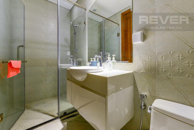 Phòng tắm 2 Căn hộ Vinhomes Central Park 2 phòng ngủ tầng cao C3 hướng Tây