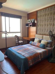 Phòng ngủ căn hộ 3PN Tropic Garden Căn hộ Tropic Garden tầng trung, ban công hướng Tây Bắc.