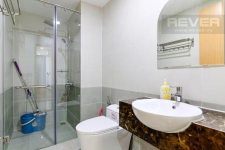 Toilet căn hộ The Gold View Cho thuê căn hộ The Gold View 2 phòng ngủ tầng thấp, diện tích 81m2 - 2 phòng ngủ