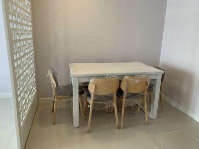 Bàn ăn Sunrise City, Quận 7 Căn hộ Sunrise City ban công hướng Đông Nam, đón view thoáng mát.