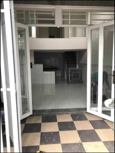 nhà phố Bình Tân  Bán nhà phố đường số 9A Bình Hưng Hoà, nội thất cơ bản