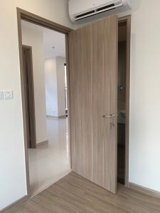 Phòng ngủ Vinhomes Grand Park Quận 9 Căn hộ Vinhomes Grand Park tầng cao, đón hướng nội khu mát mẻ.