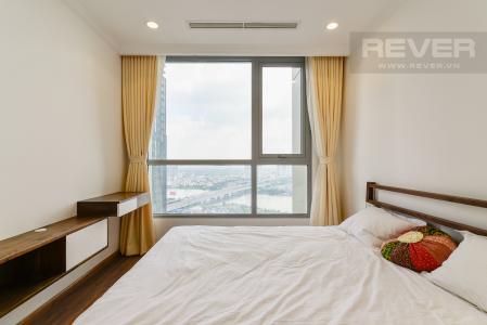 Phòng ngủ Căn hộ Vinhomes Central Park tầng cao L2, 1 phòng ngủ, đầy đủ nội thất