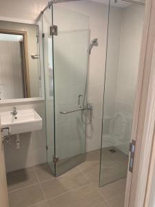 phòng tắm căn hộ Safira Khang Điền Bán căn hộ 90m2 Safira Khang Điền - cửa hướng Đông Nam